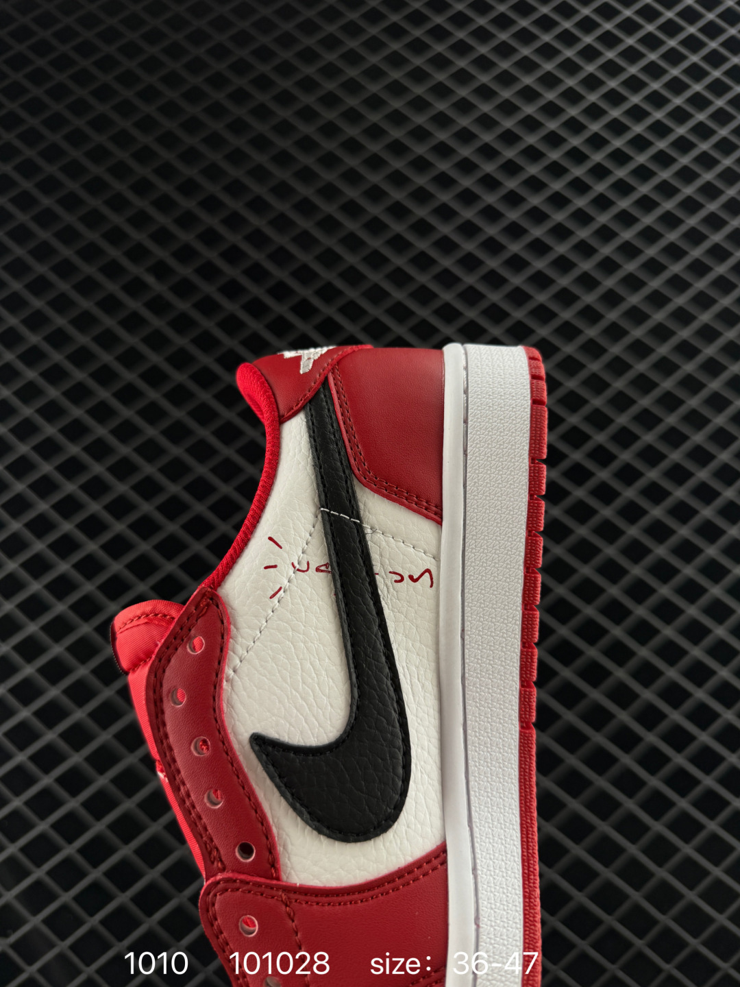 Nike Air Jordan 1 x Travis Scott